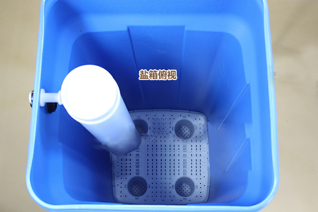 0.5噸(500L)每小時(shí)出力全自動(dòng)軟水器