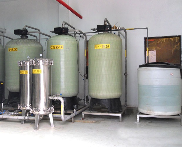 全自動(dòng)軟水器